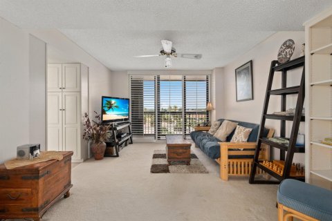 Copropriété à vendre à Hutchinson Island South, Floride: 2 chambres, 150.78 m2 № 2242885 - photo 30