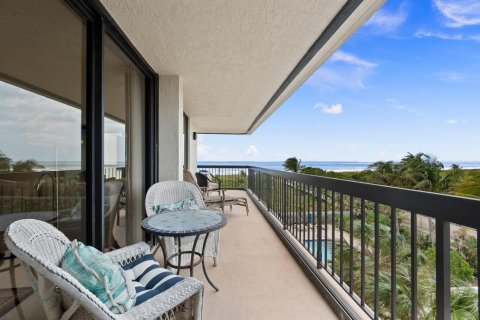 Copropriété à vendre à Hutchinson Island South, Floride: 2 chambres, 150.78 m2 № 2242885 - photo 21