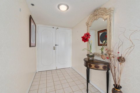 Copropriété à vendre à Hutchinson Island South, Floride: 2 chambres, 150.78 m2 № 2242885 - photo 7