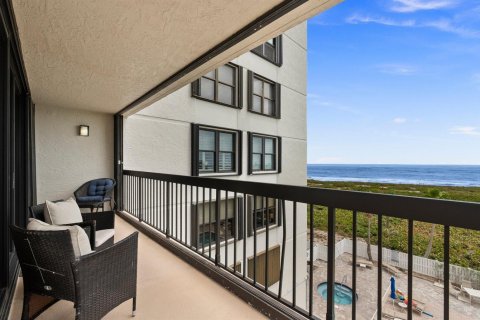 Copropriété à vendre à Hutchinson Island South, Floride: 2 chambres, 150.78 m2 № 2242885 - photo 9