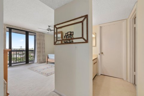 Copropriété à vendre à Hutchinson Island South, Floride: 2 chambres, 150.78 m2 № 2242885 - photo 24