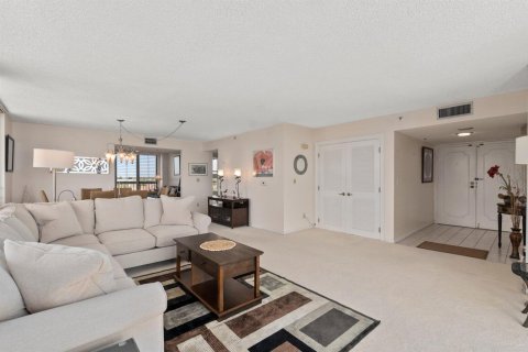 Copropriété à vendre à Hutchinson Island South, Floride: 2 chambres, 150.78 m2 № 2242885 - photo 6
