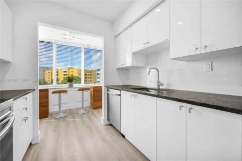 Снять в аренду кондоминиум в Санни-Айлс-Бич, Флорида 1 спальня, 65.96м2, № 2041635 - фото 8