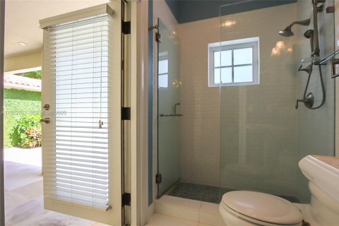 Villa ou maison à louer à Coral Gables, Floride: 4 chambres, 324.41 m2 № 1976710 - photo 20
