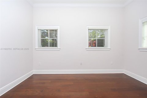 Villa ou maison à louer à Coral Gables, Floride: 4 chambres, 324.41 m2 № 1976710 - photo 24