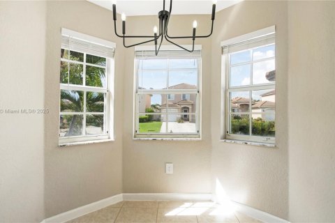 Villa ou maison à louer à Cutler Bay, Floride: 3 chambres, 128.95 m2 № 1882058 - photo 9