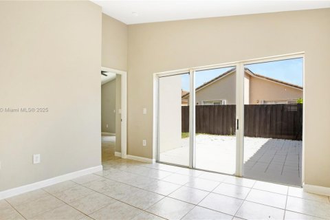 Villa ou maison à louer à Cutler Bay, Floride: 3 chambres, 128.95 m2 № 1882058 - photo 20