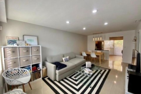 Copropriété à louer à Miami, Floride: 1 chambre, 65.12 m2 № 1889053 - photo 7
