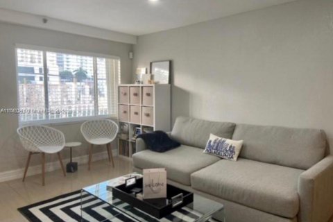 Copropriété à louer à Miami, Floride: 1 chambre, 65.12 m2 № 1889053 - photo 9