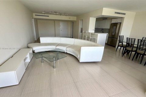 Condo in Miami Beach, Florida, 1 bedroom  № 1790956 - photo 12