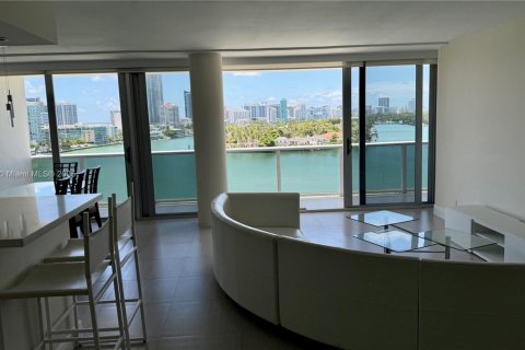 Condo in Miami Beach, Florida, 1 bedroom  № 1790956 - photo 17