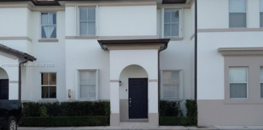 Adosado en Hialeah, Florida 3 dormitorios, 126.35 m2 № 1965793
