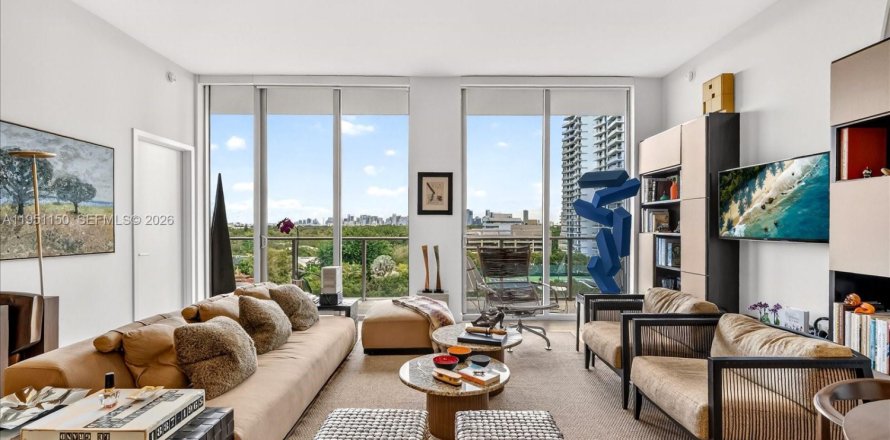 Condo in Miami, Florida, 2 bedrooms  № 2153128