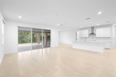 Casa en alquiler en Orlando, Florida, 5 dormitorios, 318.38 m2 № 1866562 - foto 15