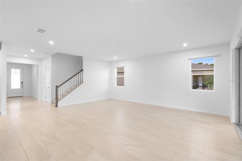 Casa en alquiler en Orlando, Florida, 5 dormitorios, 318.38 m2 № 1866562 - foto 11