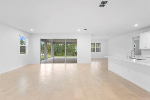 Casa en alquiler en Orlando, Florida, 5 dormitorios, 318.38 m2 № 1866562 - foto 12