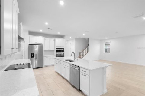 Casa en alquiler en Orlando, Florida, 5 dormitorios, 318.38 m2 № 1866562 - foto 18