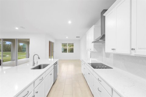 Casa en alquiler en Orlando, Florida, 5 dormitorios, 318.38 m2 № 1866562 - foto 21