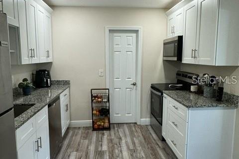 House in Orlando, Florida 2 bedrooms, 83.61 sq.m. № 1915888 - photo 4
