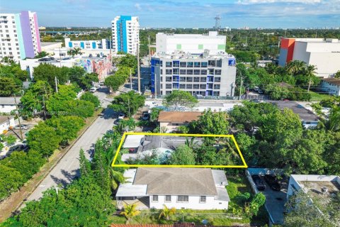 Купить коммерческую недвижимость в Майами, Флорида № 1965053 - фото 9