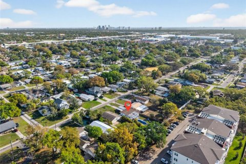 Villa ou maison à vendre à Tampa, Floride: 2 chambres, 180.97 m2 № 2093521 - photo 26