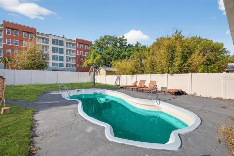 Villa ou maison à vendre à Tampa, Floride: 2 chambres, 180.97 m2 № 2093521 - photo 24