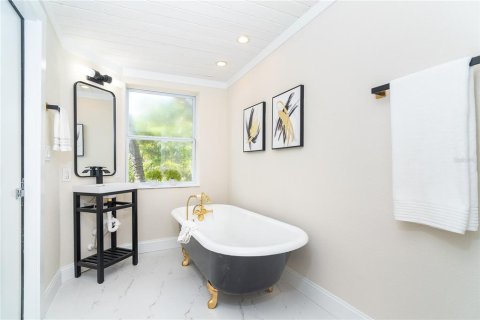 House in Nokomis, Florida 5 bedrooms, 284.28 sq.m. № 1623067 - photo 26