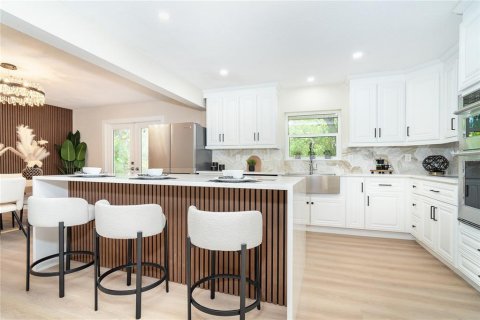 House in Nokomis, Florida 5 bedrooms, 284.28 sq.m. № 1623067 - photo 10