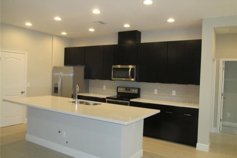 Casa en venta en Windermere, Florida, 4 dormitorios, 205.69 m2 № 2369322 - foto 3