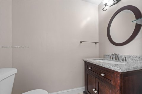 Villa ou maison à vendre à Pembroke Pines, Floride: 3 chambres, 192.68 m2 № 1922072 - photo 16