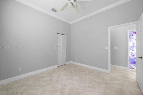 Villa ou maison à vendre à Pembroke Pines, Floride: 3 chambres, 192.68 m2 № 1922072 - photo 29