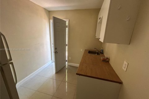 Купить виллу или дом в Тампа, Флорида 3 спальни, 145.11м2, № 1991105 - фото 13