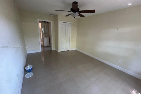 Купить виллу или дом в Тампа, Флорида 3 спальни, 145.11м2, № 1991105 - фото 12