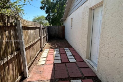 Купить виллу или дом в Тампа, Флорида 3 спальни, 145.11м2, № 1991105 - фото 8