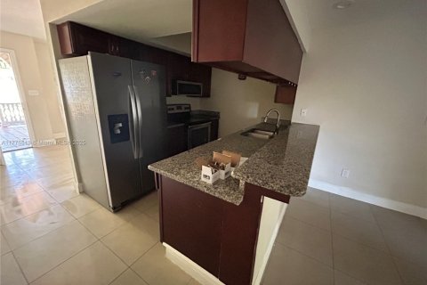 Купить виллу или дом в Тампа, Флорида 3 спальни, 145.11м2, № 1991105 - фото 24