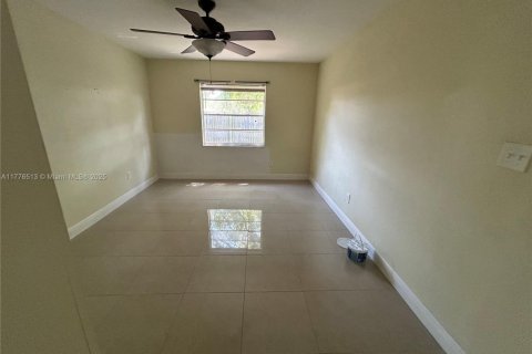 Купить виллу или дом в Тампа, Флорида 3 спальни, 145.11м2, № 1991105 - фото 11