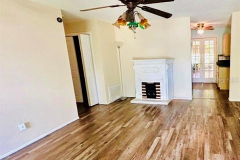 Villa ou maison à vendre à Casselberry, Floride: 3 chambres, 137.68 m2 № 2306618 - photo 2