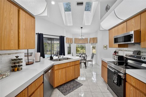 Villa ou maison à vendre à Weeki Wachee, Floride: 3 chambres, 151.24 m2 № 1902543 - photo 13