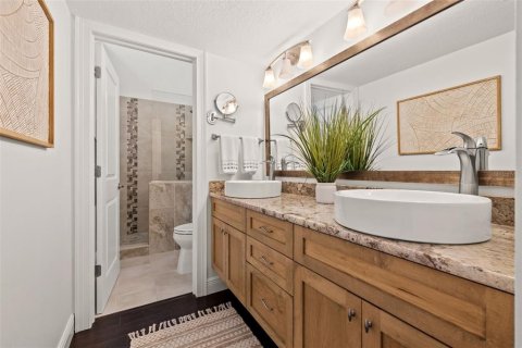 Townhouse in Saint Petersburg, Florida 3 bedrooms, 156.82 sq.m. № 1825392 - photo 25