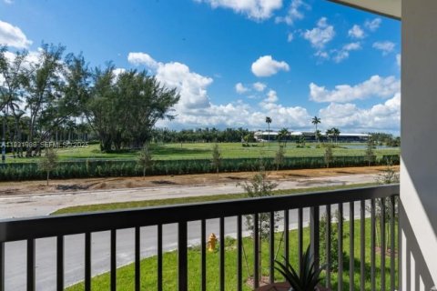 Снять в аренду квартиру в Хайалиа, Флорида 2 спальни, № 1990620 - фото 5