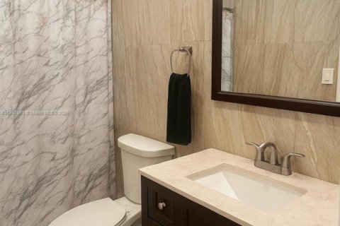 House in Coral Springs, Florida 2 bedrooms, 97.55 sq.m. № 1847773 - photo 13