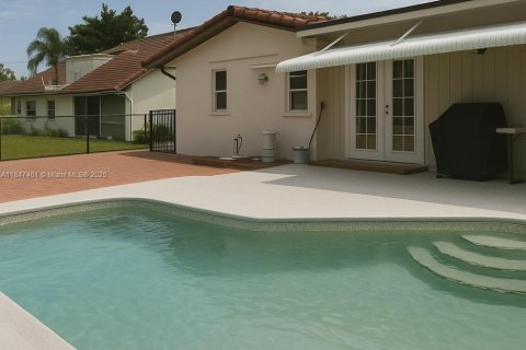 House in Coral Springs, Florida 2 bedrooms, 97.55 sq.m. № 1847773 - photo 1