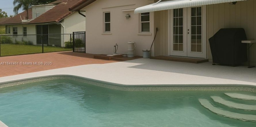 House in Coral Springs, Florida 2 bedrooms, 97.55 sq.m. № 1847773