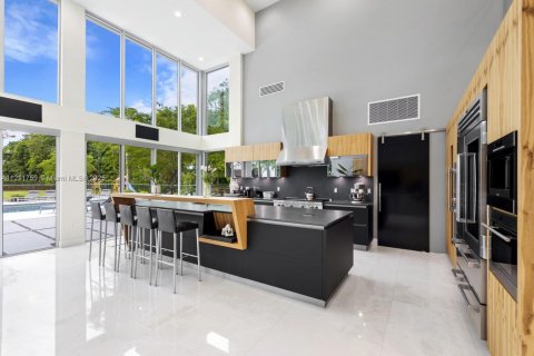 House in Southwest Ranches, Florida 9 bedrooms, 562.71 sq.m. № 2036968 - photo 16