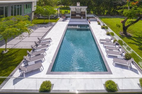 House in Southwest Ranches, Florida 9 bedrooms, 562.71 sq.m. № 2036968 - photo 7