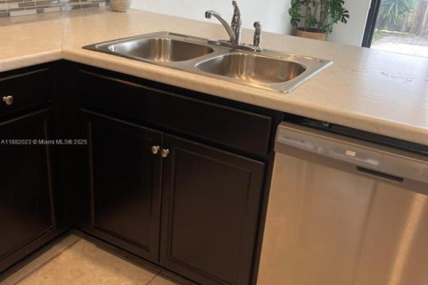 Adosado en venta en Homestead, Florida, 3 dormitorios, 157.66 m2 № 1929430 - foto 10