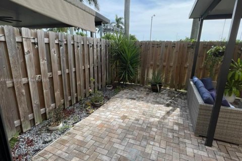 Adosado en venta en Homestead, Florida, 3 dormitorios, 157.66 m2 № 1929430 - foto 26