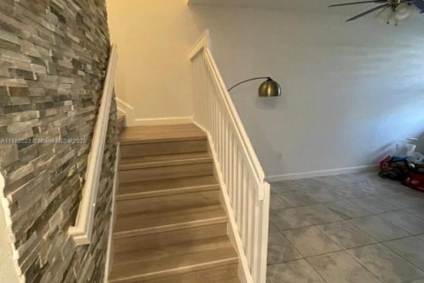Adosado en venta en Homestead, Florida, 3 dormitorios, 157.66 m2 № 1929430 - foto 6