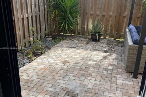 Adosado en venta en Homestead, Florida, 3 dormitorios, 157.66 m2 № 1929430 - foto 25
