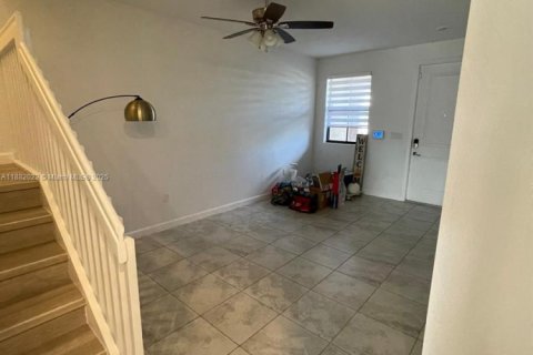 Adosado en venta en Homestead, Florida, 3 dormitorios, 157.66 m2 № 1929430 - foto 5